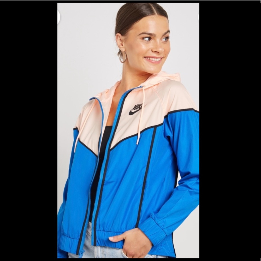 NWT Nike sportswear windrunner jacket - Picture 1 of 9